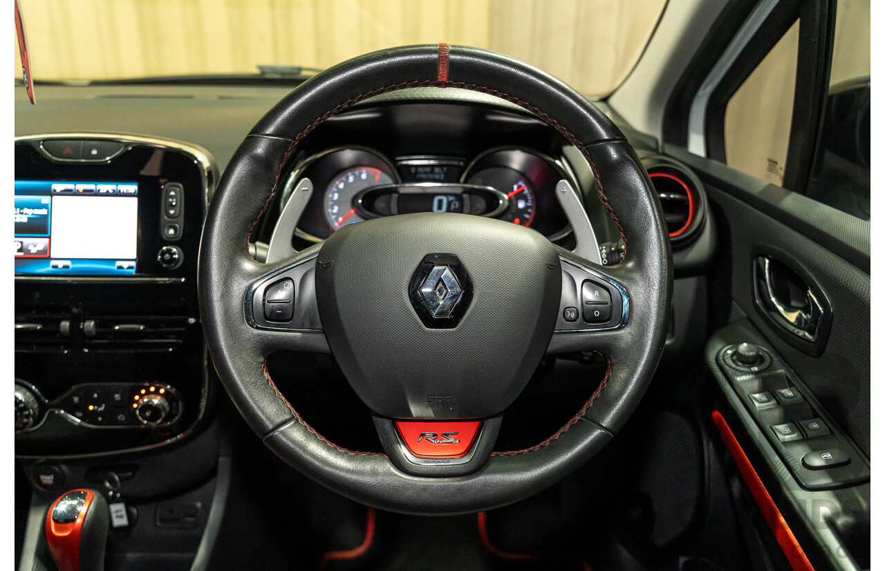 12/2014 Renault Clio RS 200 Sport X98 5d Hatchback White Turbo 1.6L