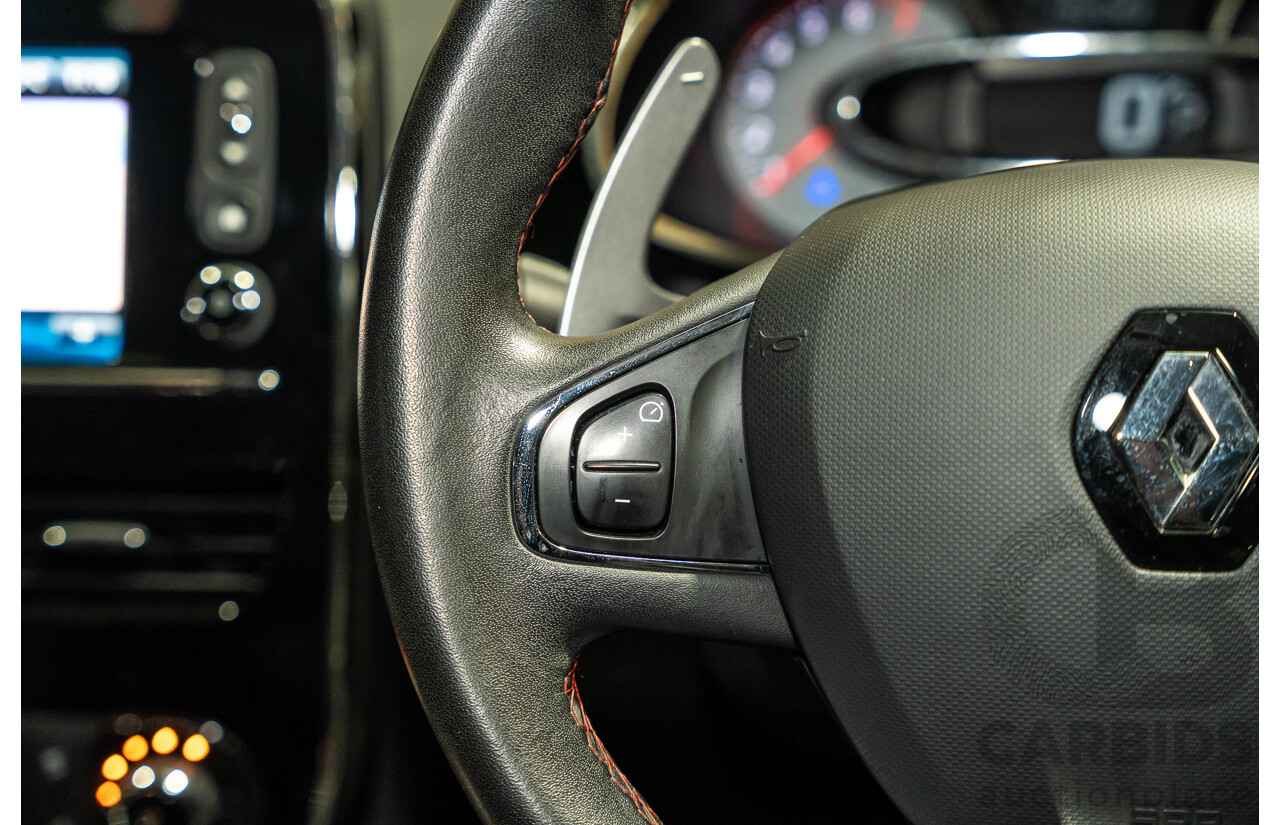 12/2014 Renault Clio RS 200 Sport X98 5d Hatchback White Turbo 1.6L