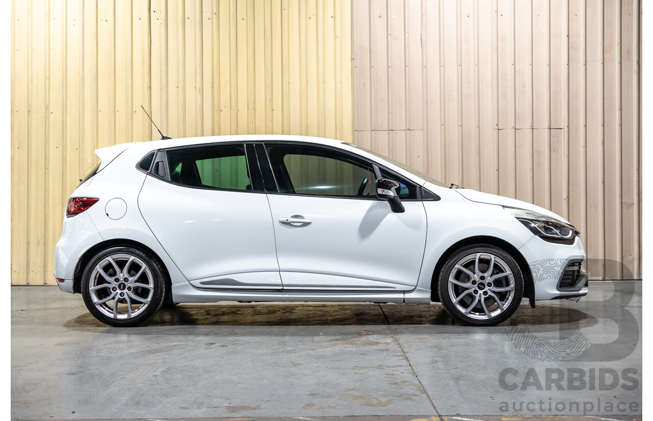 12/2014 Renault Clio RS 200 Sport X98 5d Hatchback White Turbo 1.6L
