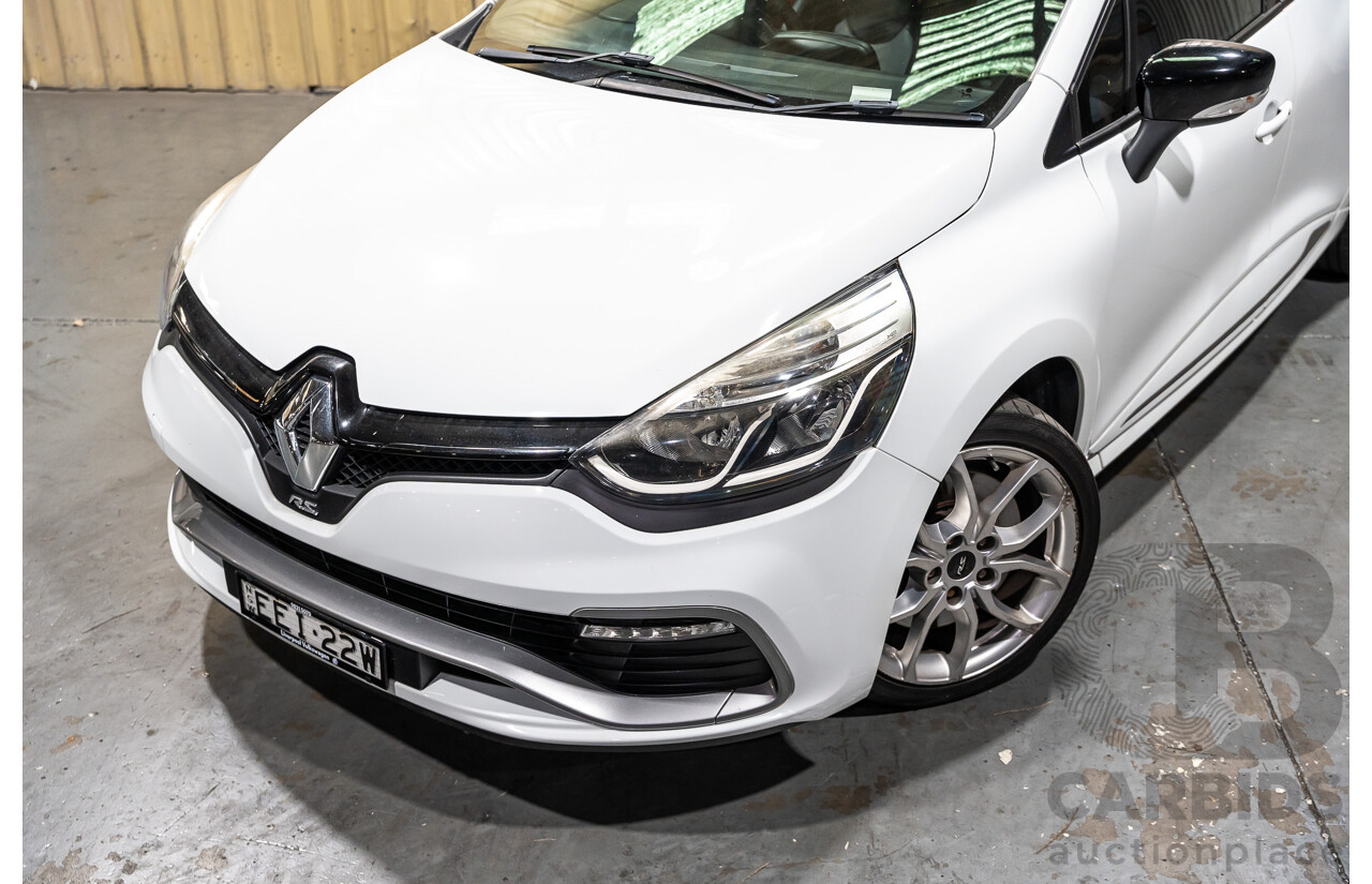 12/2014 Renault Clio RS 200 Sport X98 5d Hatchback White Turbo 1.6L