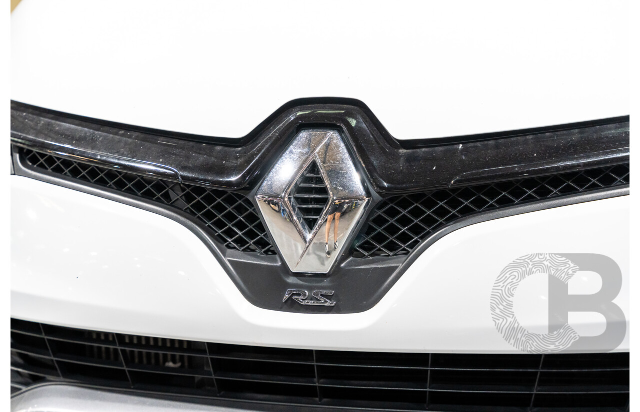 12/2014 Renault Clio RS 200 Sport X98 5d Hatchback White Turbo 1.6L