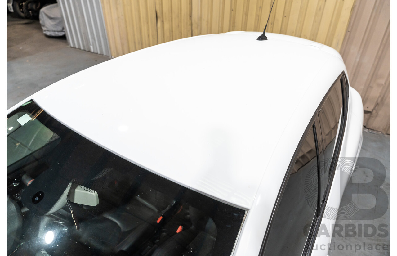 12/2014 Renault Clio RS 200 Sport X98 5d Hatchback White Turbo 1.6L