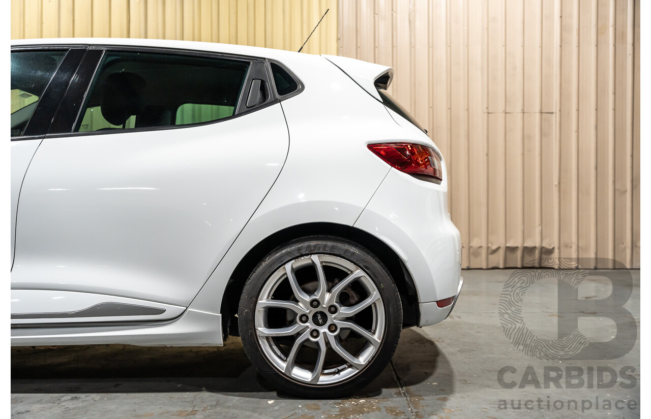 12/2014 Renault Clio RS 200 Sport X98 5d Hatchback White Turbo 1.6L