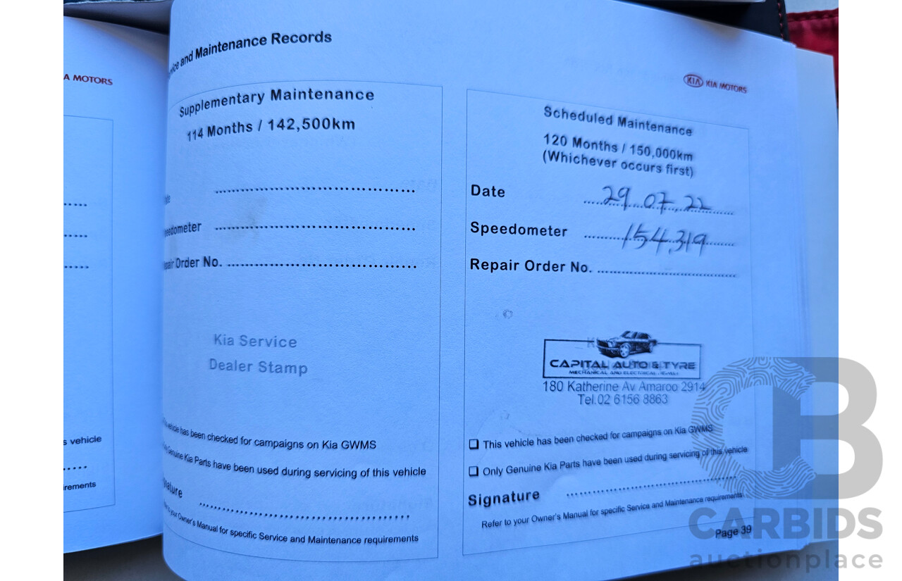 12/2012 Kia Grand Carnival S VQ MY13 4d Wagon White 3.5L