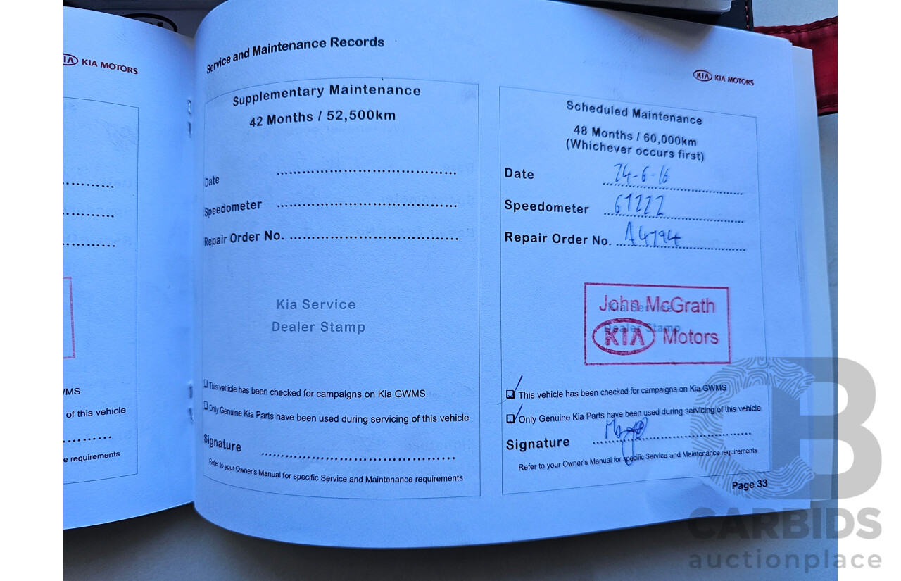 12/2012 Kia Grand Carnival S VQ MY13 4d Wagon White 3.5L