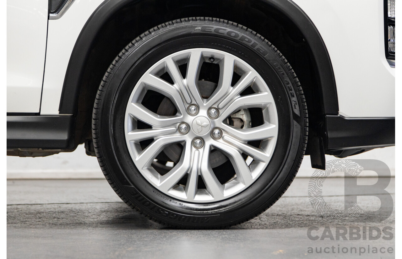 11/2021 Mitsubishi ASX ES Plus XD MY22 4D Wagon White 2.0L