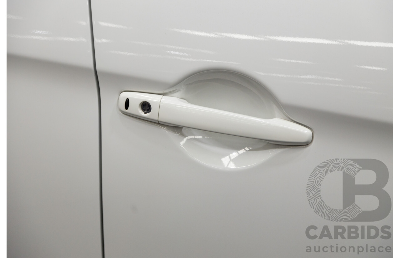 11/2021 Mitsubishi ASX ES Plus XD MY22 4D Wagon White 2.0L