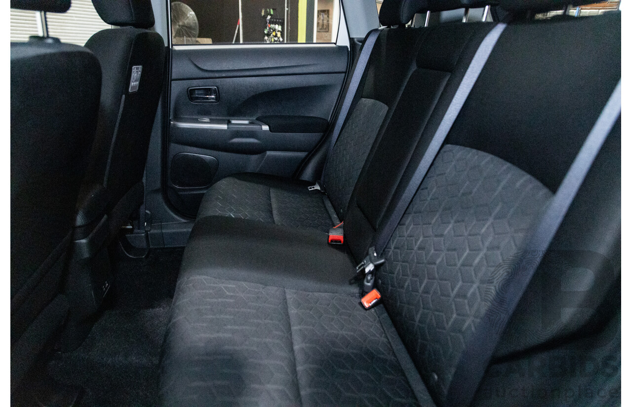 11/2021 Mitsubishi ASX ES Plus XD MY22 4D Wagon White 2.0L