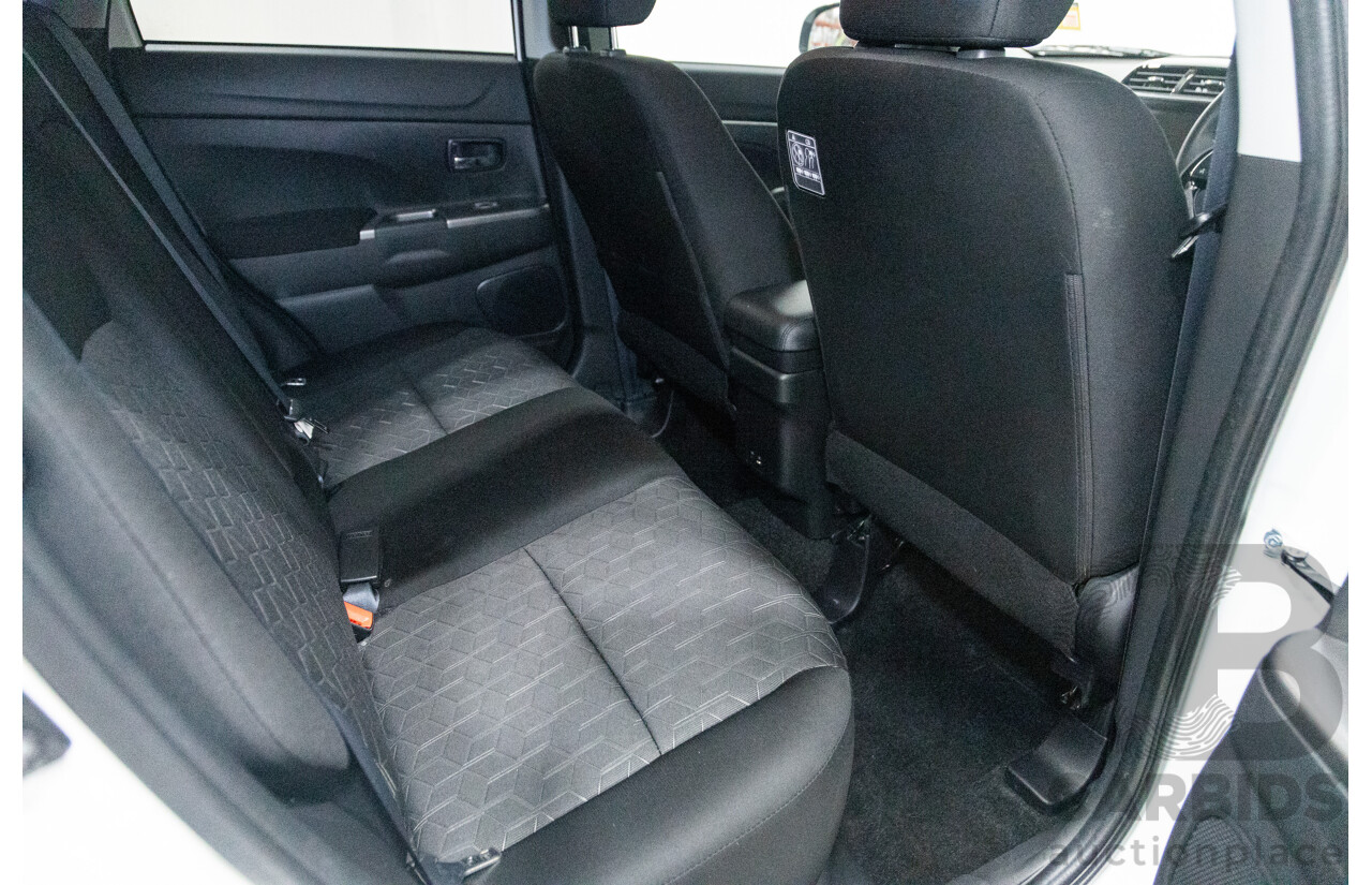 11/2021 Mitsubishi ASX ES Plus XD MY22 4D Wagon White 2.0L