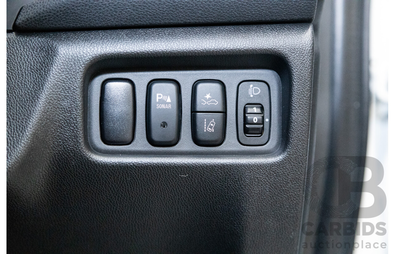 11/2021 Mitsubishi ASX ES Plus XD MY22 4D Wagon White 2.0L