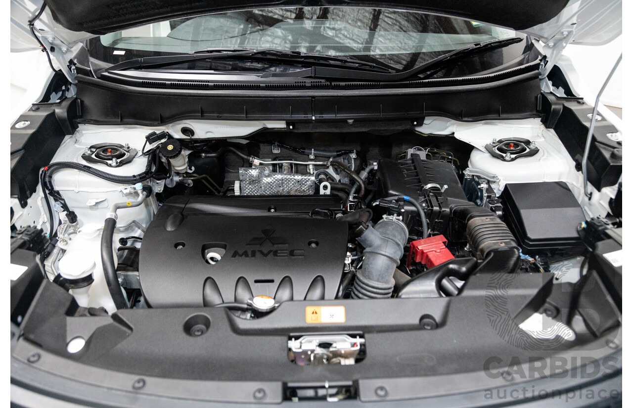 11/2021 Mitsubishi ASX ES Plus XD MY22 4D Wagon White 2.0L