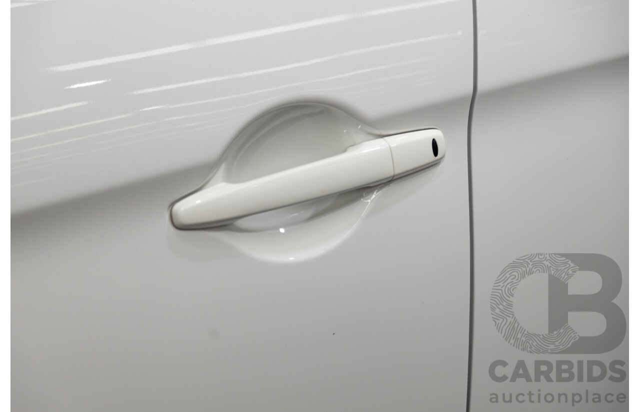 11/2021 Mitsubishi ASX ES Plus XD MY22 4D Wagon White 2.0L