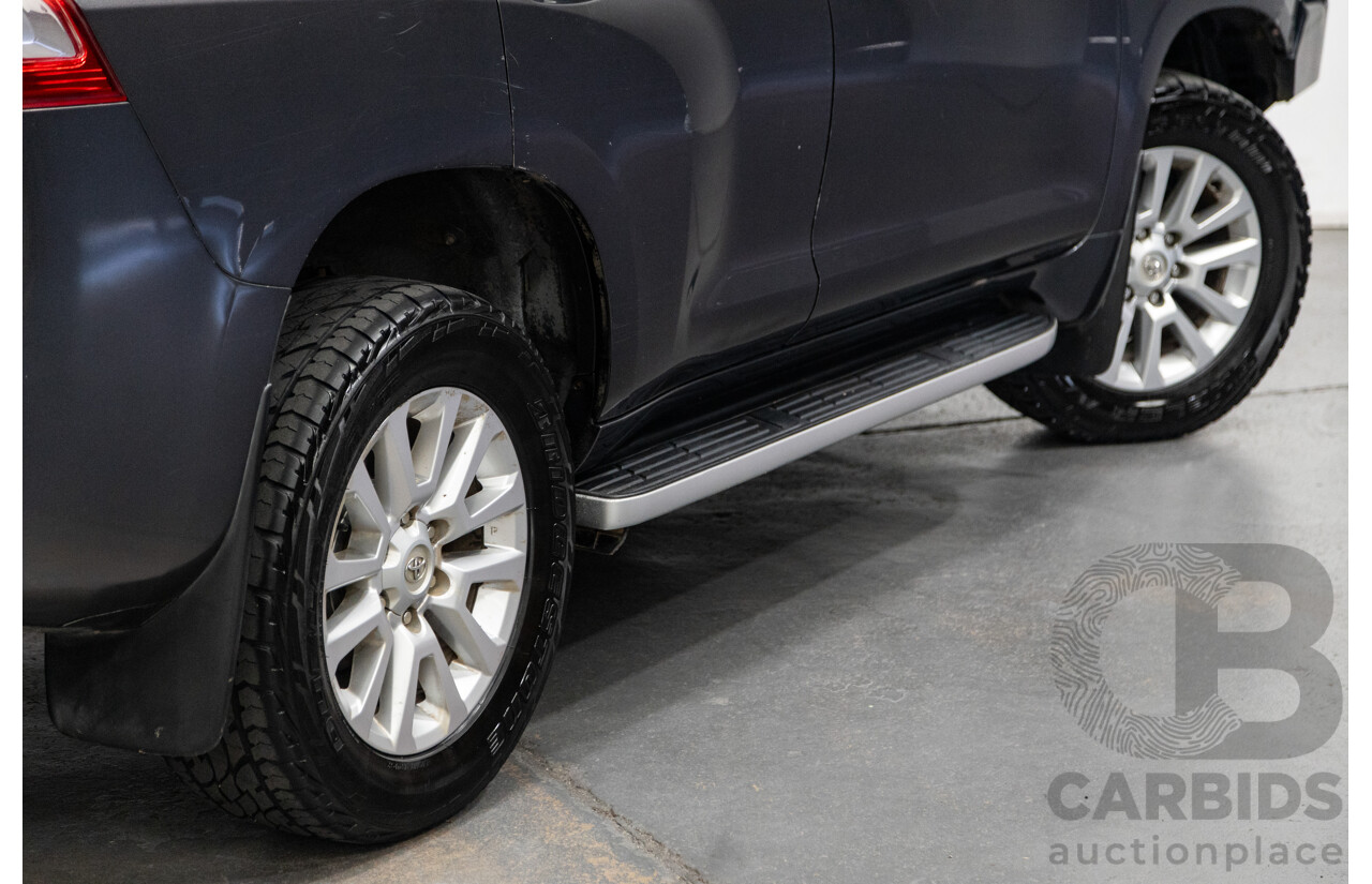 10/2013 Toyota Landcruiser Prado Kakadu (4x4) KDJ150R MY14 4D Wagon Grey Turbo Diesel 3.0L - 7 seater