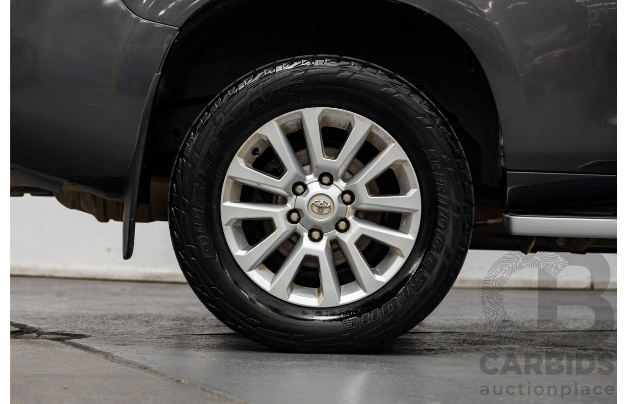 10/2013 Toyota Landcruiser Prado Kakadu (4x4) KDJ150R MY14 4D Wagon Grey Turbo Diesel 3.0L - 7 seater