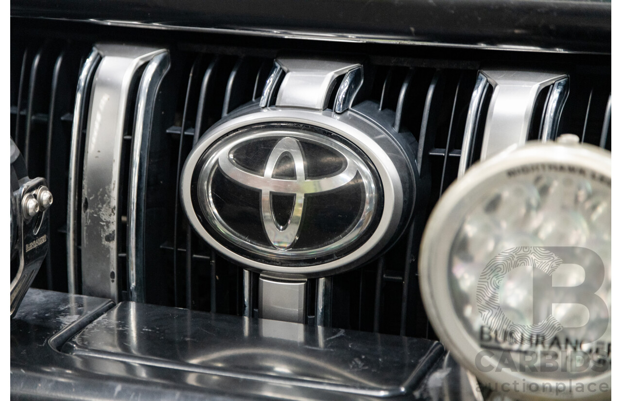 10/2013 Toyota Landcruiser Prado Kakadu (4x4) KDJ150R MY14 4D Wagon Grey Turbo Diesel 3.0L - 7 seater