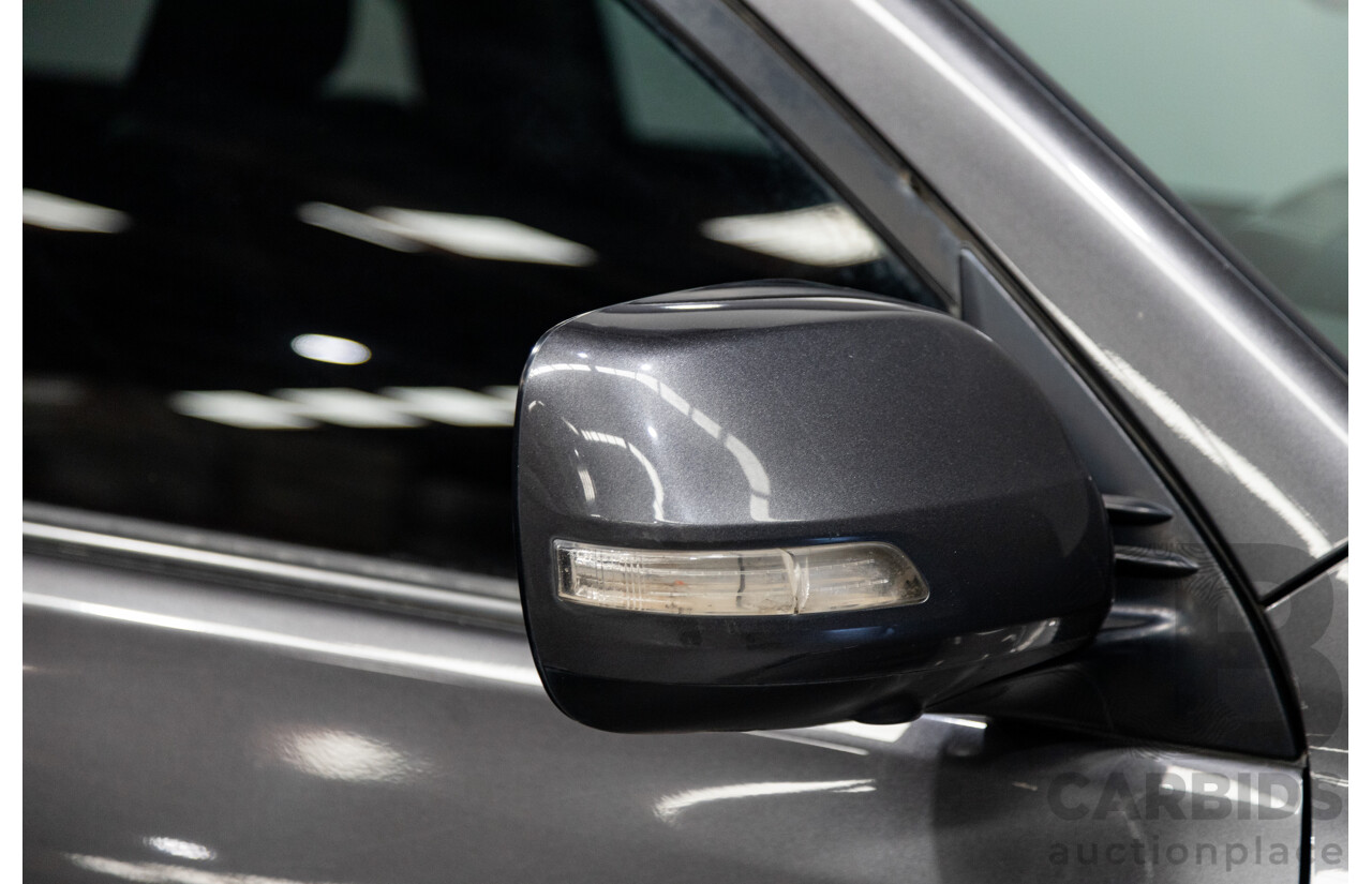 10/2013 Toyota Landcruiser Prado Kakadu (4x4) KDJ150R MY14 4D Wagon Grey Turbo Diesel 3.0L - 7 seater