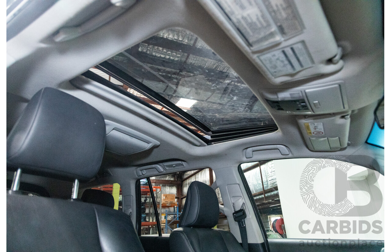 10/2013 Toyota Landcruiser Prado Kakadu (4x4) KDJ150R MY14 4D Wagon Grey Turbo Diesel 3.0L - 7 seater