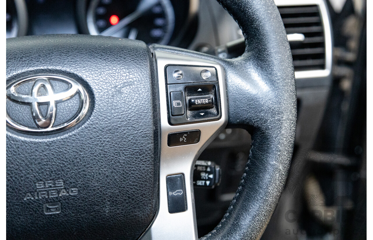 10/2013 Toyota Landcruiser Prado Kakadu (4x4) KDJ150R MY14 4D Wagon Grey Turbo Diesel 3.0L - 7 seater