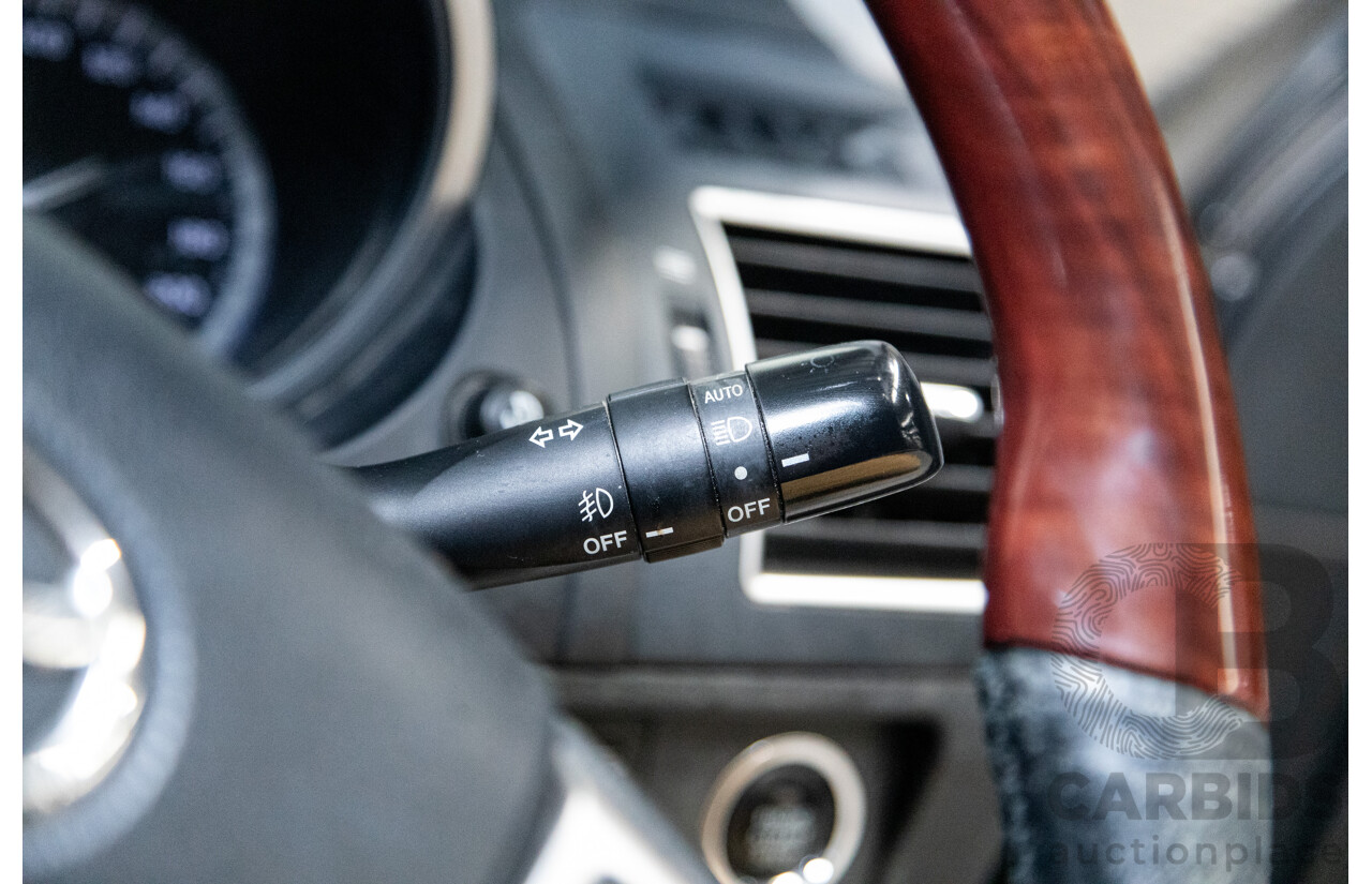 10/2013 Toyota Landcruiser Prado Kakadu (4x4) KDJ150R MY14 4D Wagon Grey Turbo Diesel 3.0L - 7 seater