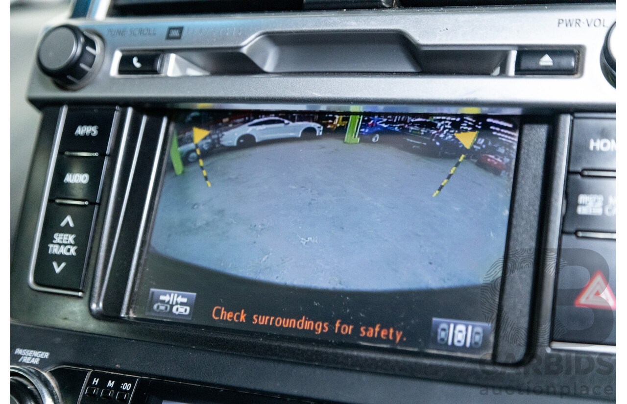 10/2013 Toyota Landcruiser Prado Kakadu (4x4) KDJ150R MY14 4D Wagon Grey Turbo Diesel 3.0L - 7 seater