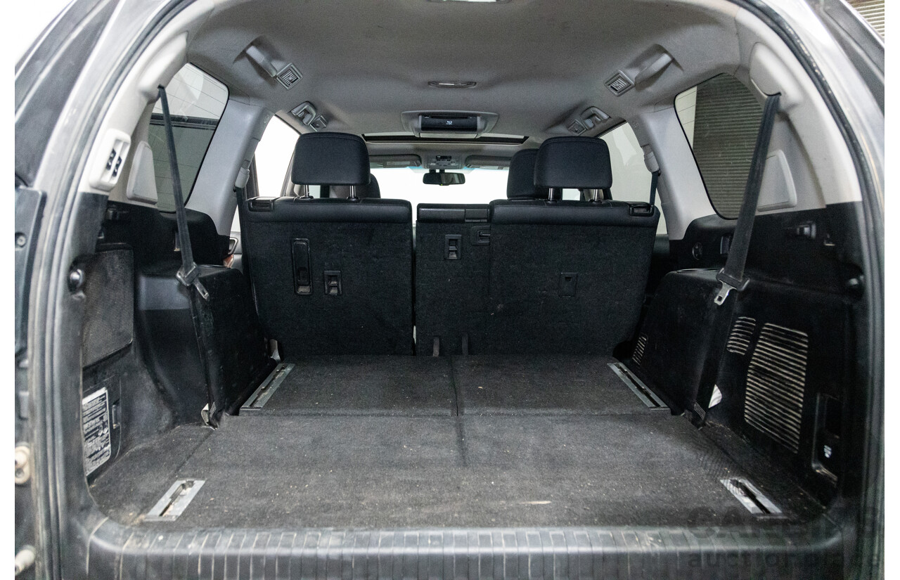 10/2013 Toyota Landcruiser Prado Kakadu (4x4) KDJ150R MY14 4D Wagon Grey Turbo Diesel 3.0L - 7 seater