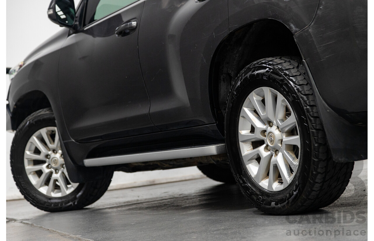 10/2013 Toyota Landcruiser Prado Kakadu (4x4) KDJ150R MY14 4D Wagon Grey Turbo Diesel 3.0L - 7 seater