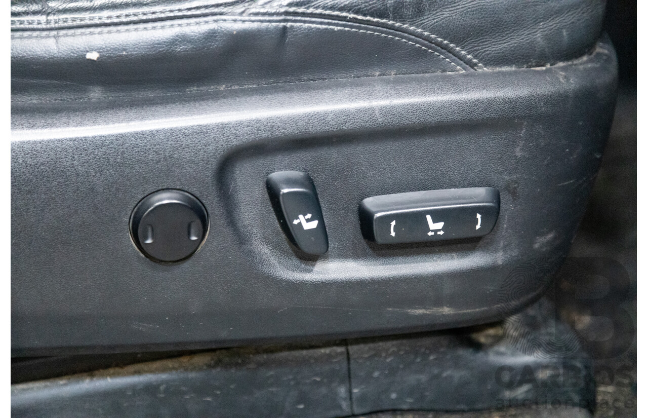 10/2013 Toyota Landcruiser Prado Kakadu (4x4) KDJ150R MY14 4D Wagon Grey Turbo Diesel 3.0L - 7 seater