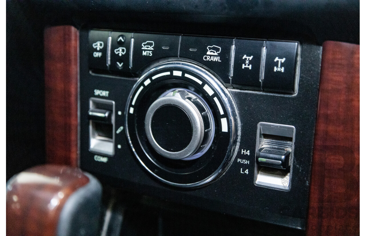 10/2013 Toyota Landcruiser Prado Kakadu (4x4) KDJ150R MY14 4D Wagon Grey Turbo Diesel 3.0L - 7 seater