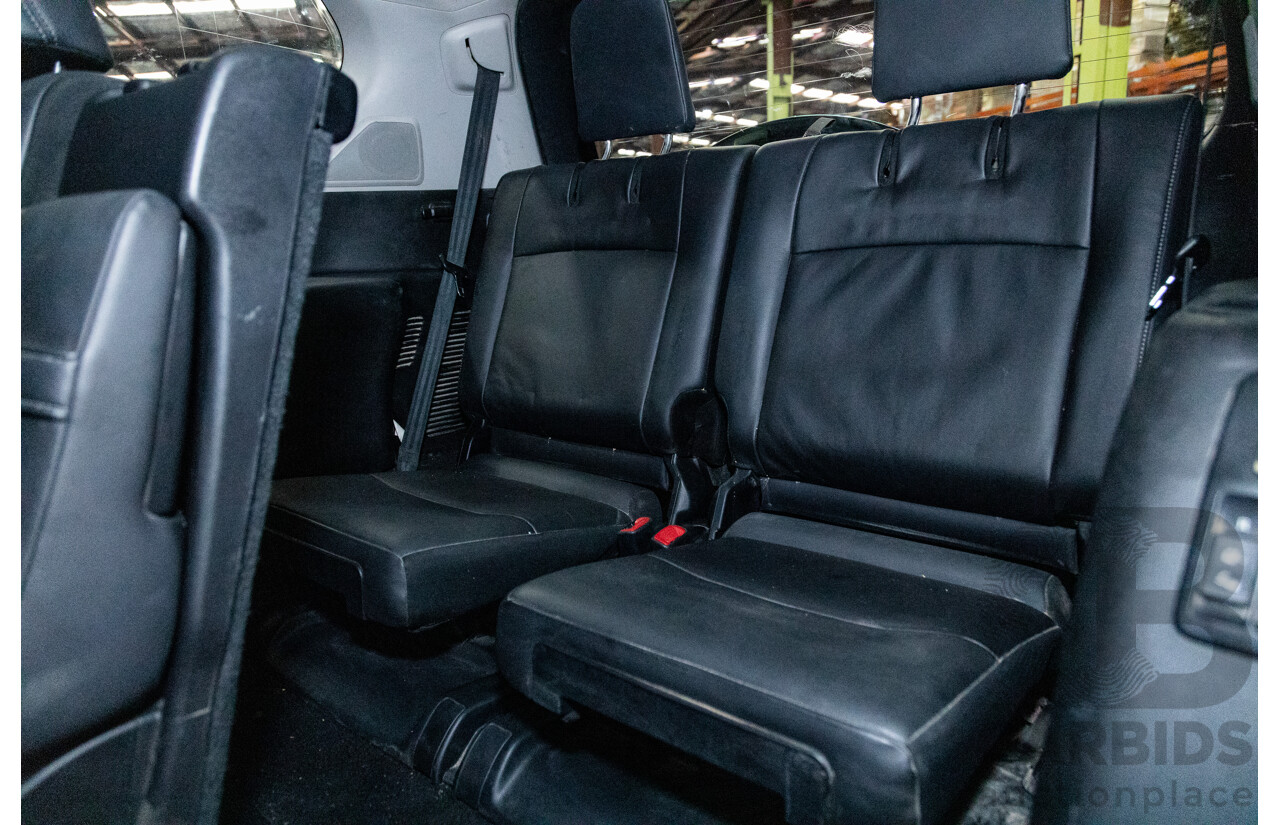 10/2013 Toyota Landcruiser Prado Kakadu (4x4) KDJ150R MY14 4D Wagon Grey Turbo Diesel 3.0L - 7 seater