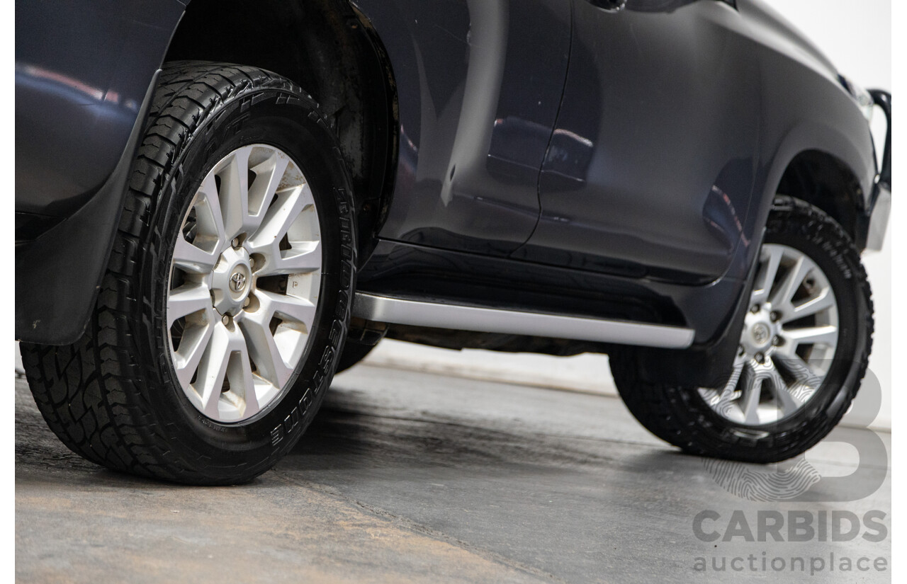 10/2013 Toyota Landcruiser Prado Kakadu (4x4) KDJ150R MY14 4D Wagon Grey Turbo Diesel 3.0L - 7 seater
