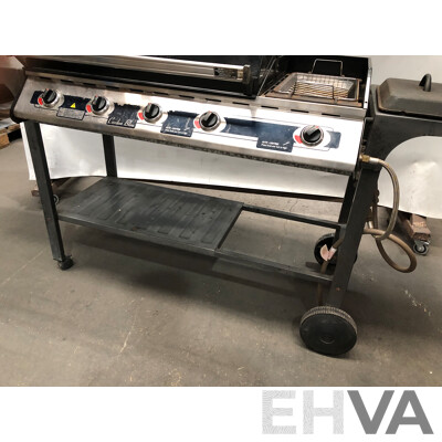 Cordon Bleu Quad Burner BBQ with Warming Tray and Cover