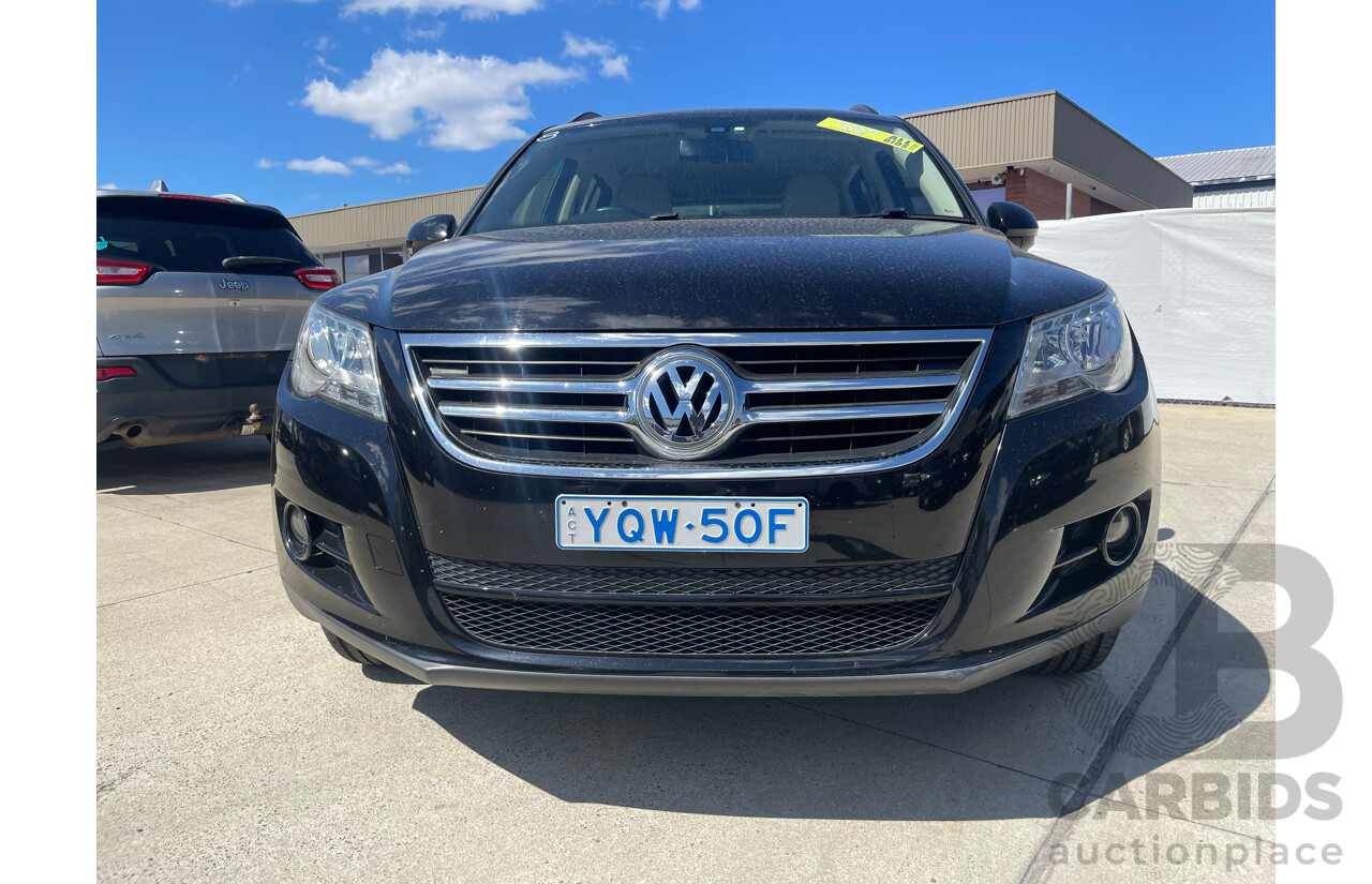 01/2011 Volkswagen Tiguan 125 TSI 4x4 5NC MY11 4D Wagon Black 2.0L