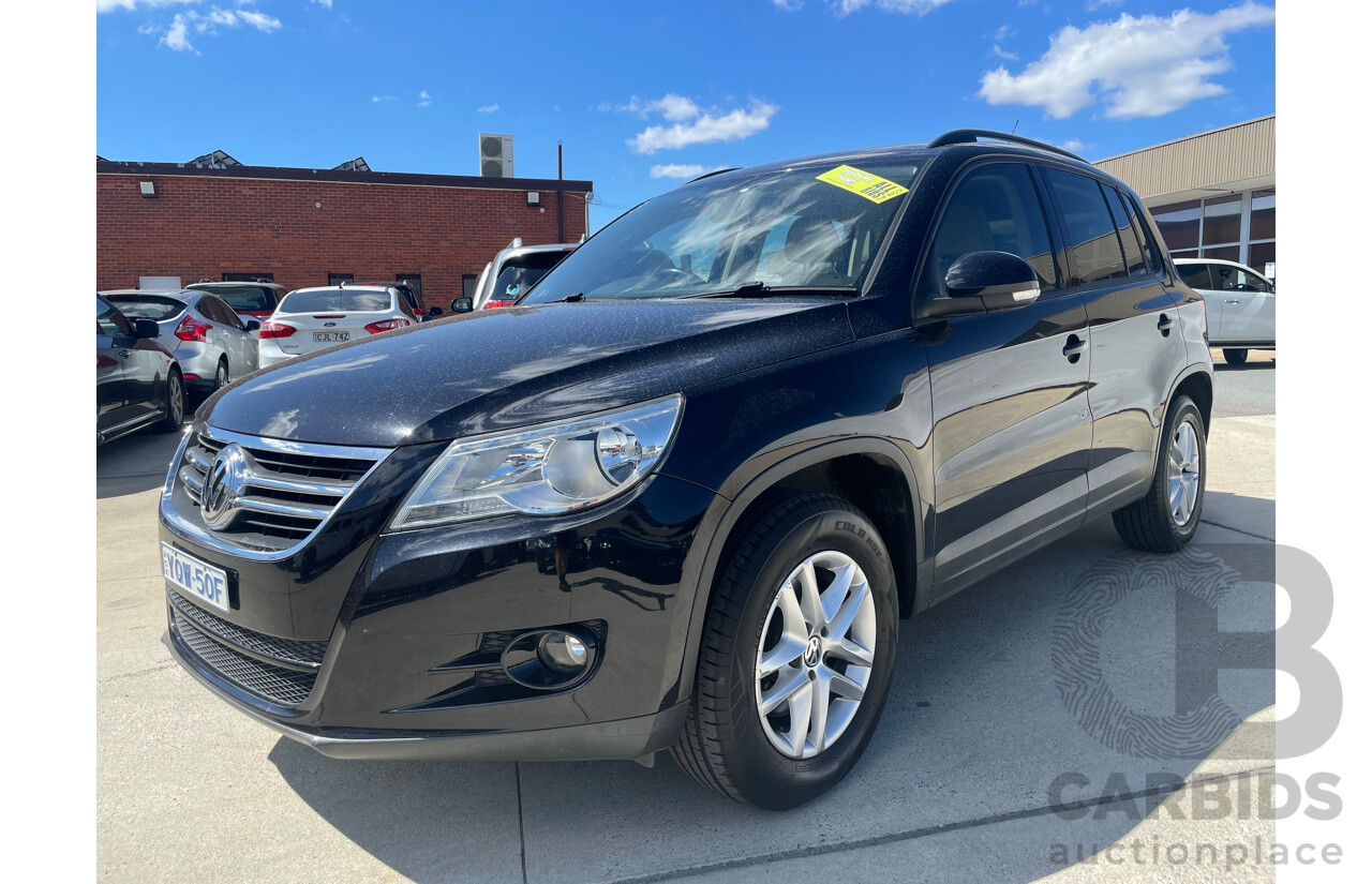 01/2011 Volkswagen Tiguan 125 TSI 4x4 5NC MY11 4D Wagon Black 2.0L