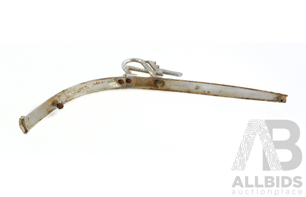 Vintage Austin Bonnet Trim/Emblem