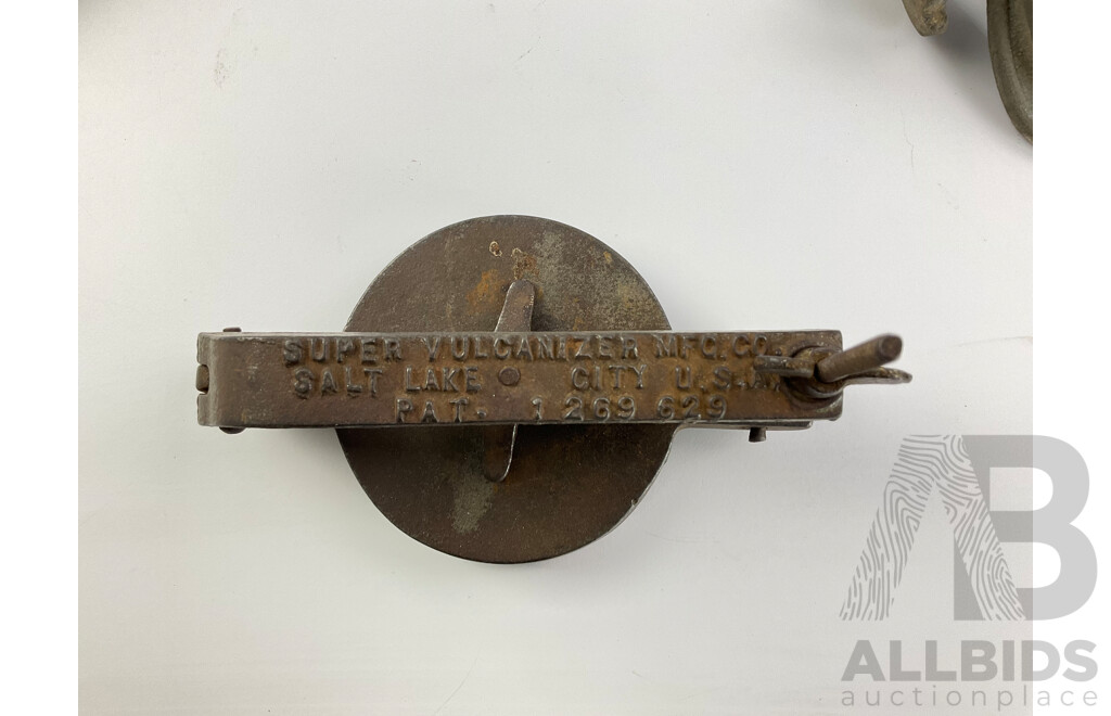 Five Vintage Vulcanizer Clamps Including Super Vulcanizer MFG. Co and Leggetts, Made in Australia