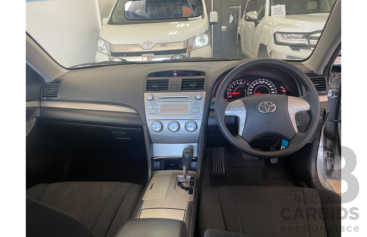 10/2010 Toyota Aurion AT-X FWD GSV40R 09 UPGRADE 4D Sedan Silver Or Chrome 3.5L