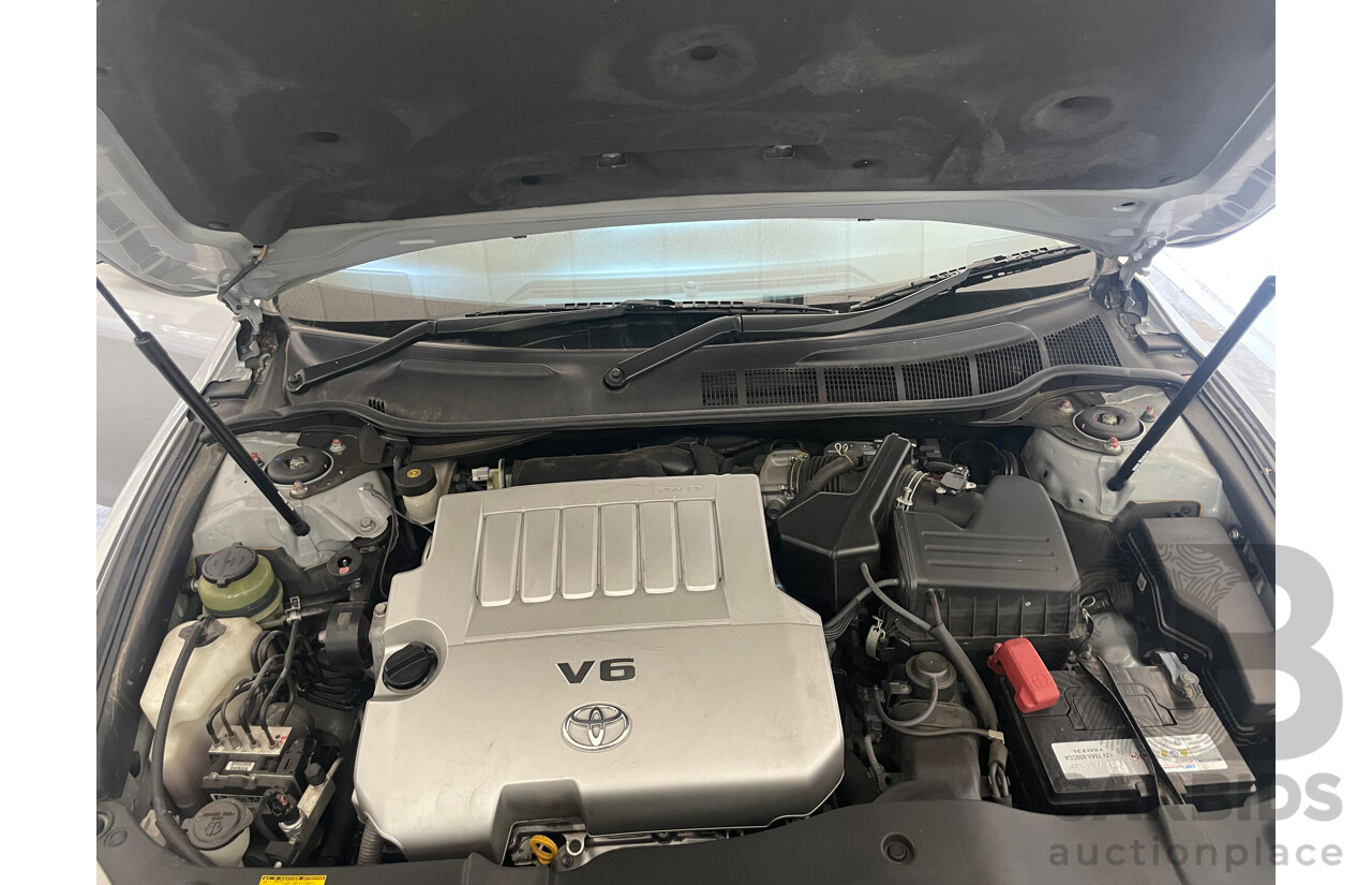 10/2010 Toyota Aurion AT-X FWD GSV40R 09 UPGRADE 4D Sedan Silver Or Chrome 3.5L