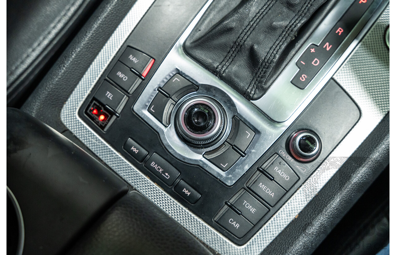 4/2012 Audi Q7 3.0 TDI Quattro S-Line Pack (AWD) MY12 4d Wagon Grey Turbo Diesel V6 3.0L - 7 Seater