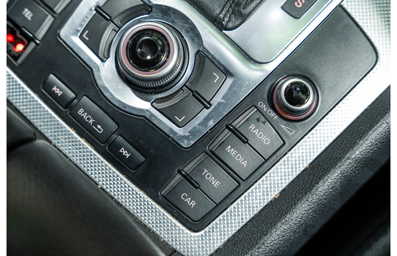 4/2012 Audi Q7 3.0 TDI Quattro S-Line Pack (AWD) MY12 4d Wagon Grey Turbo Diesel V6 3.0L - 7 Seater