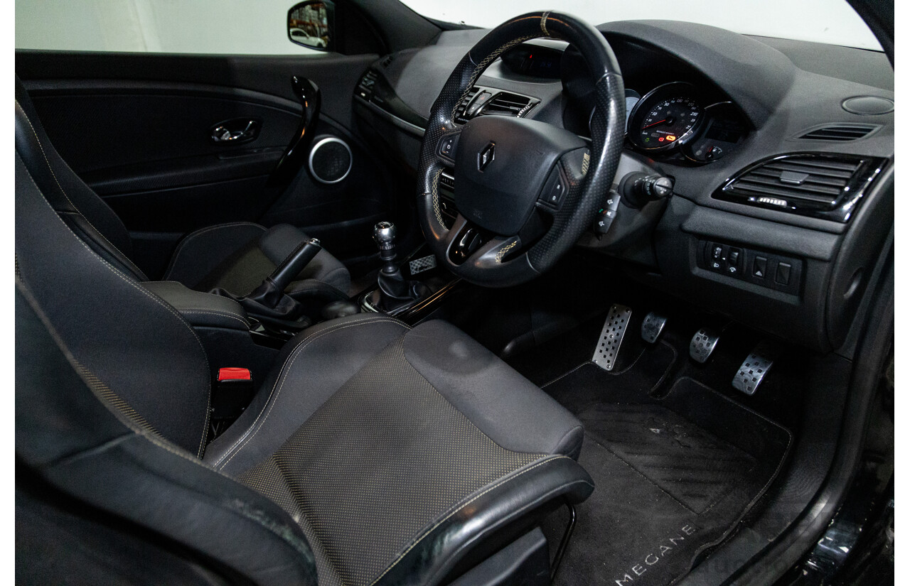 10/2012 Renault Megane R.S.265 Red Bull X95 3D Coupe Black Turbo 2.0L