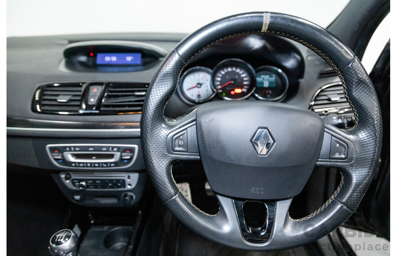 10/2012 Renault Megane R.S.265 Red Bull X95 3D Coupe Black Turbo 2.0L