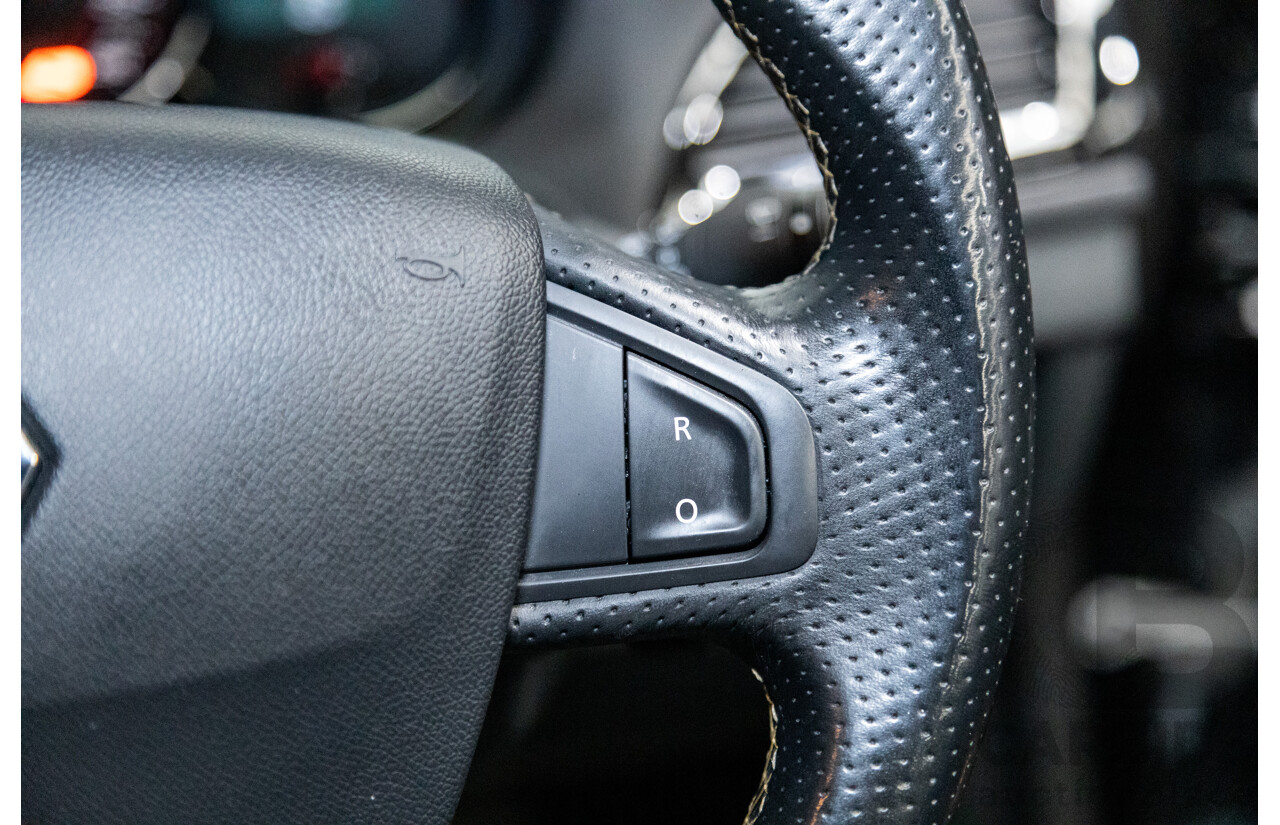 10/2012 Renault Megane R.S.265 Red Bull X95 3D Coupe Black Turbo 2.0L