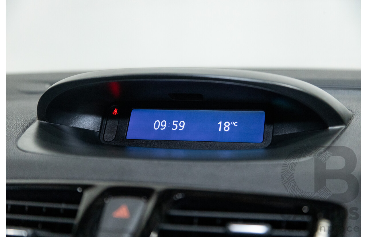 10/2012 Renault Megane R.S.265 Red Bull X95 3D Coupe Black Turbo 2.0L