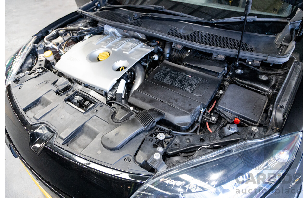 10/2012 Renault Megane R.S.265 Red Bull X95 3D Coupe Black Turbo 2.0L