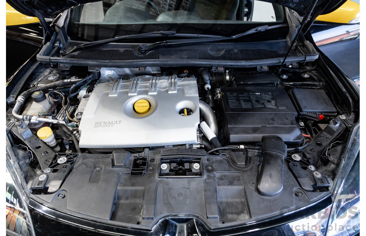 10/2012 Renault Megane R.S.265 Red Bull X95 3D Coupe Black Turbo 2.0L