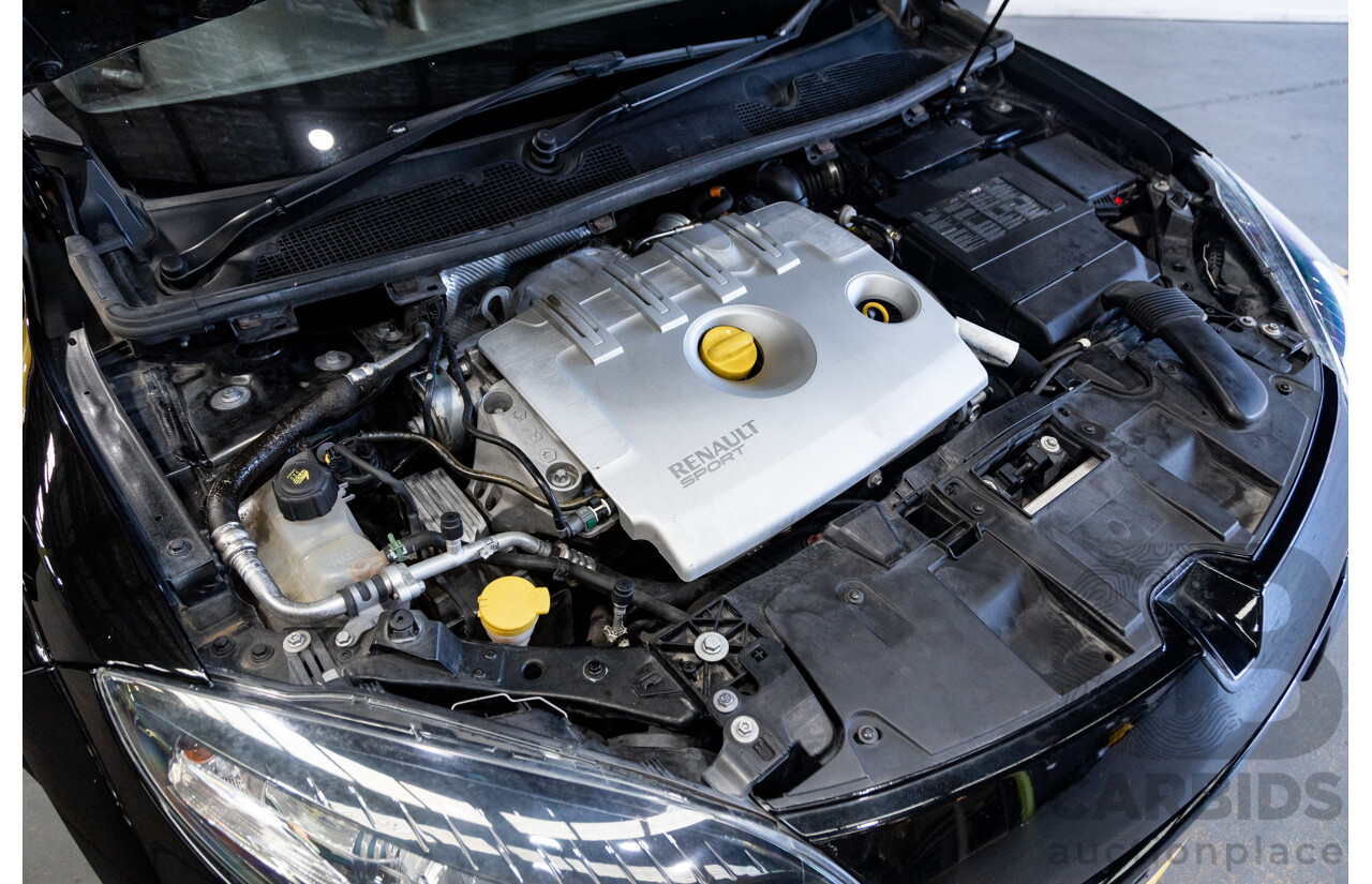 10/2012 Renault Megane R.S.265 Red Bull X95 3D Coupe Black Turbo 2.0L