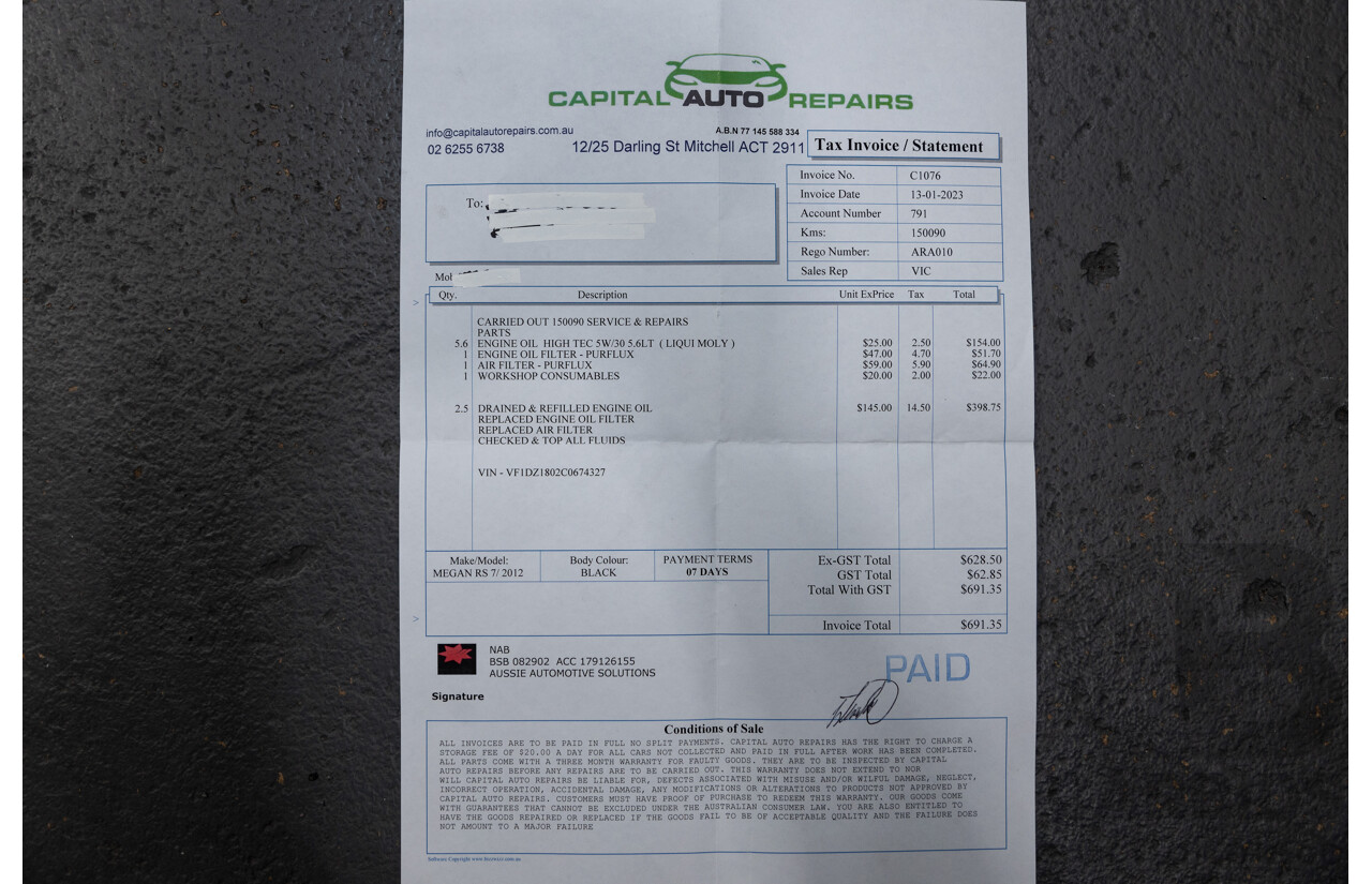 10/2012 Renault Megane R.S.265 Red Bull X95 3D Coupe Black Turbo 2.0L