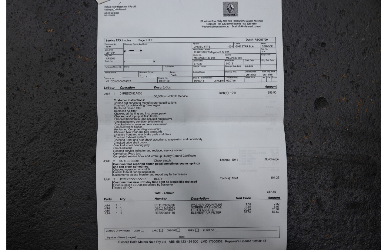 10/2012 Renault Megane R.S.265 Red Bull X95 3D Coupe Black Turbo 2.0L