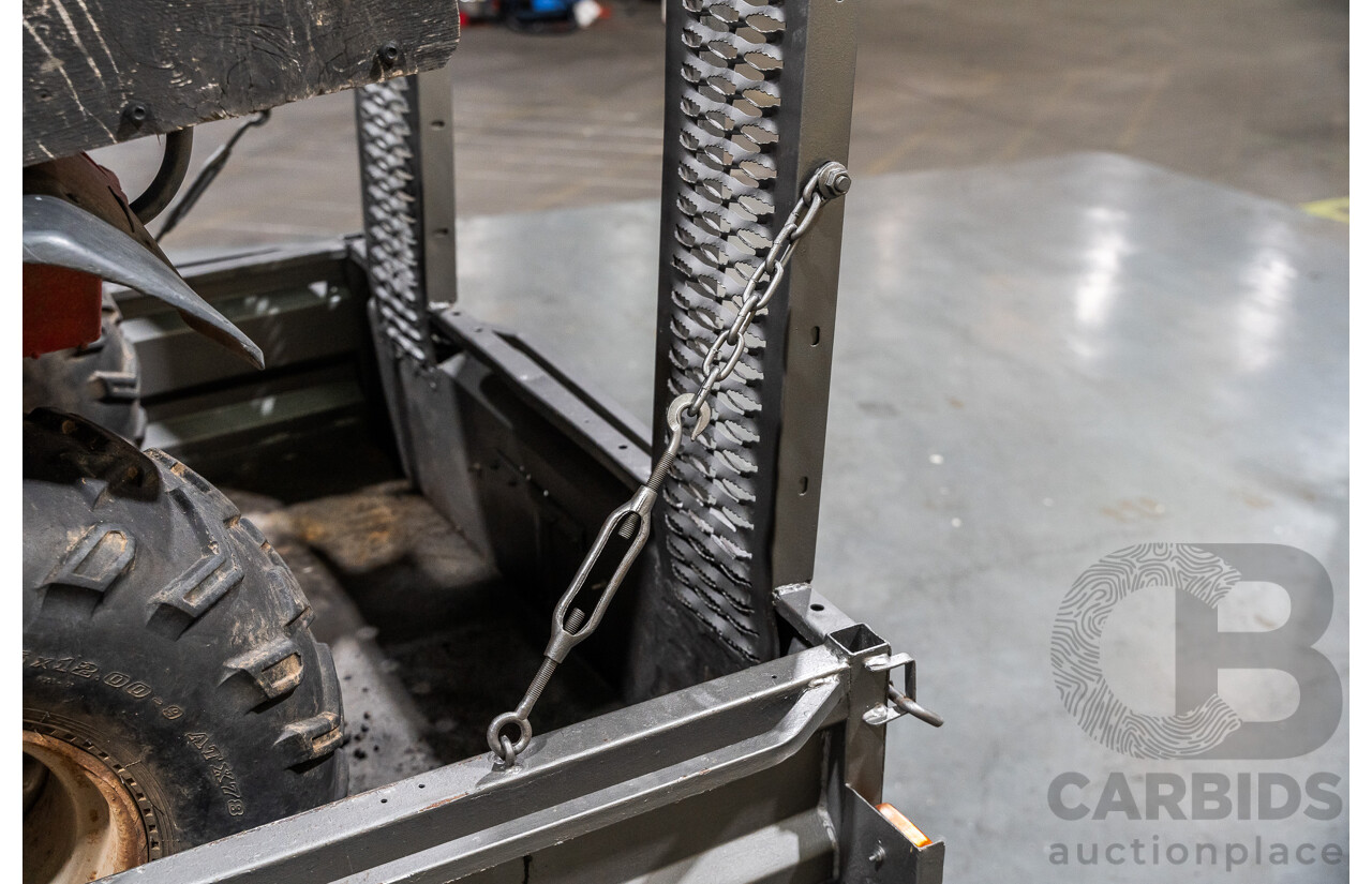 Honda Big Red Quad Bike and 1980 Trailer with Ramps