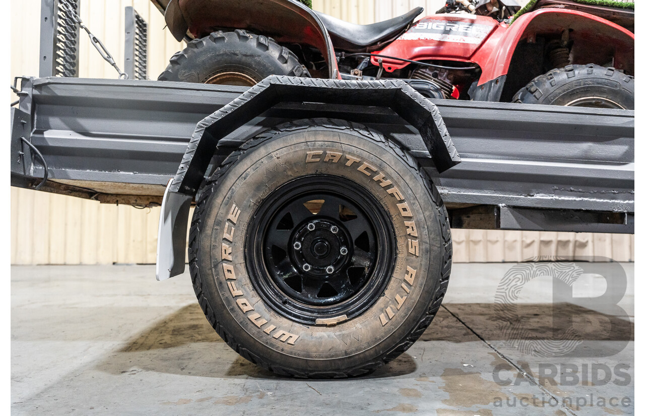 Honda Big Red Quad Bike and 1980 Trailer with Ramps